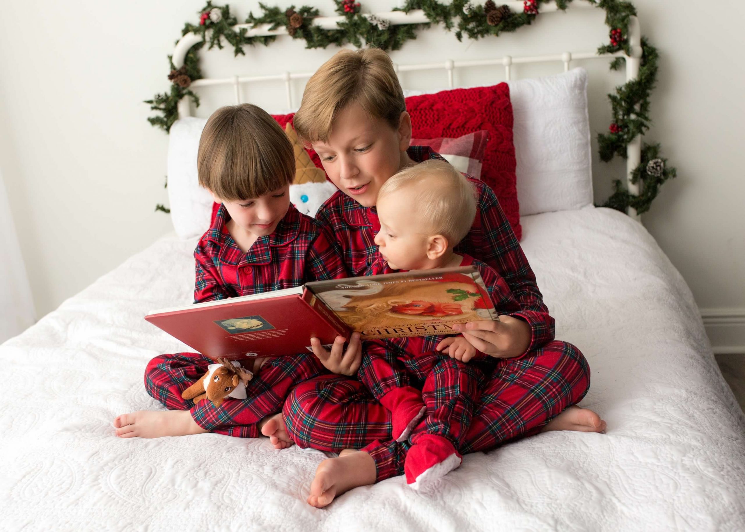 where to buy matching family holiday pajamas