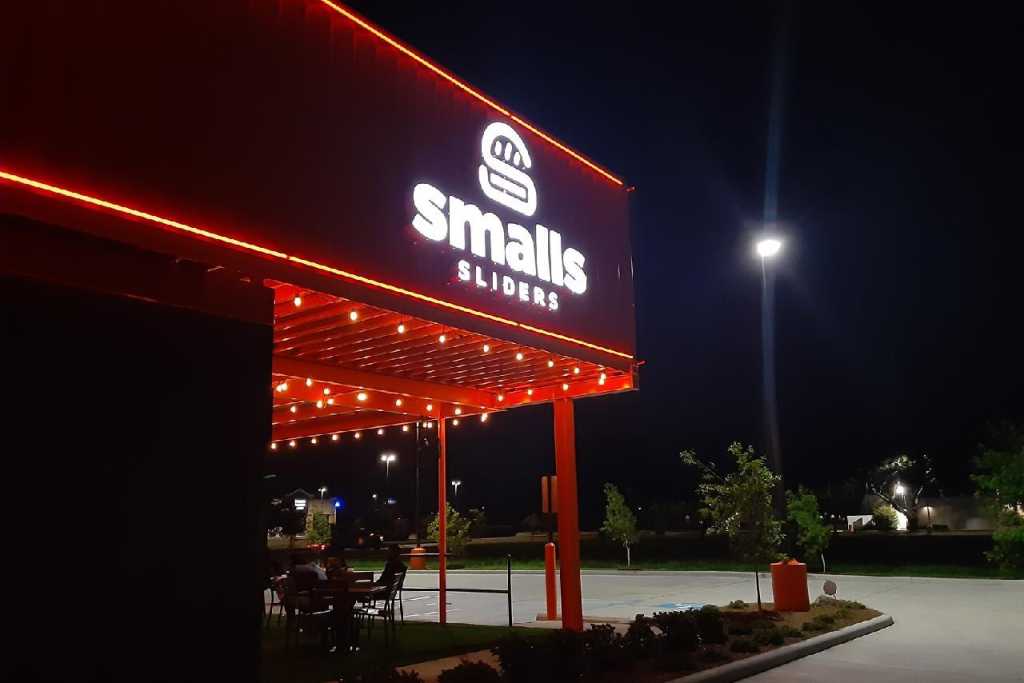 Smalls Sliders opens on the Westbank