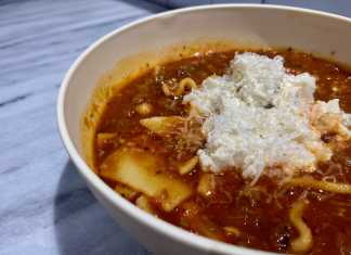 Easy Slow Cooker Lasagna Soup Recipe