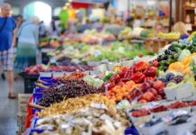 Your Grocery List for Snack Lunches :: Mom Edition