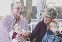 Visiting an Assisted Living Facility with Children :: Ways to Make the Most of Your Time Together